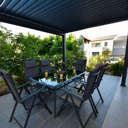 Apartman Mare By Interhome Zadar