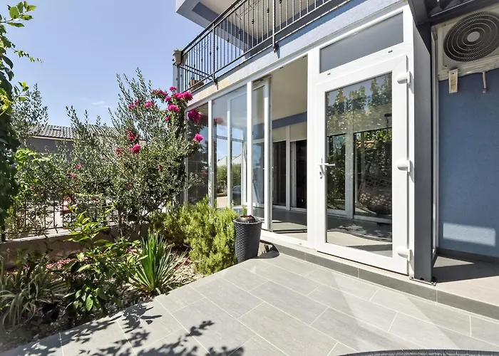 아파트 Mare By Interhome 자다르