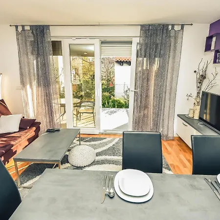 Lägenhet Mare By Interhome Zadar