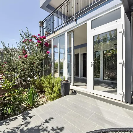 Apartamento Mare By Interhome Zadar